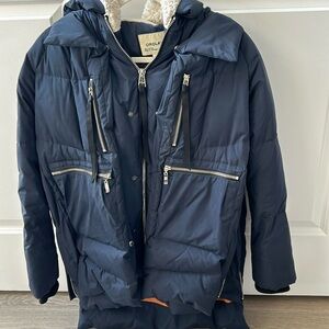 Worn but in good condition Amazon zipper jacket.